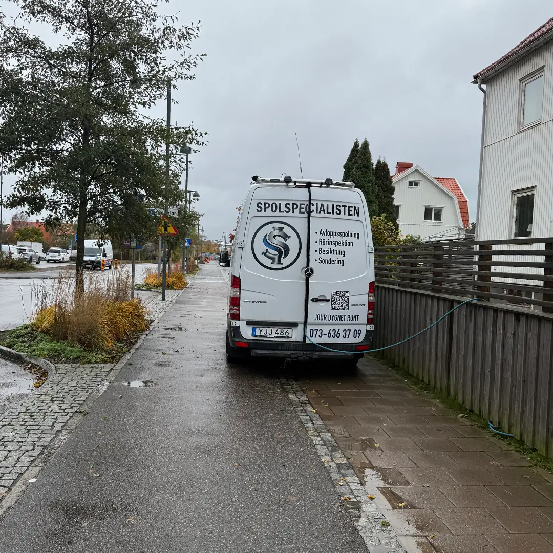 Spolbil med högtrycksspolning i Göteborg